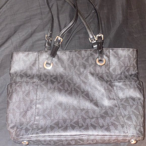Michael Kors Handbags - Large Black Michael Kors tote